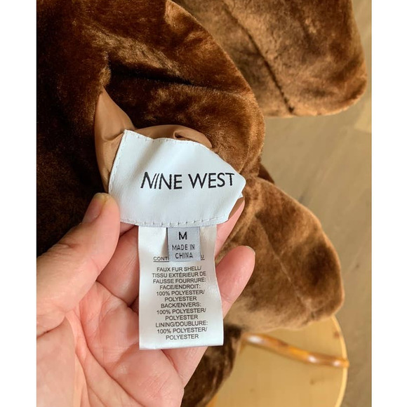 NWOT NINE WEST Plush Faux Fur Zip Hem Coat Brown Tobacco color Size M - Picture 9 of 10
